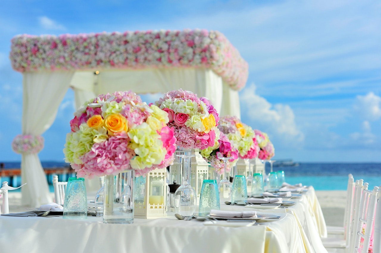 Matrimonio in spiaggia: idee e allestimenti per sposarsi al mare